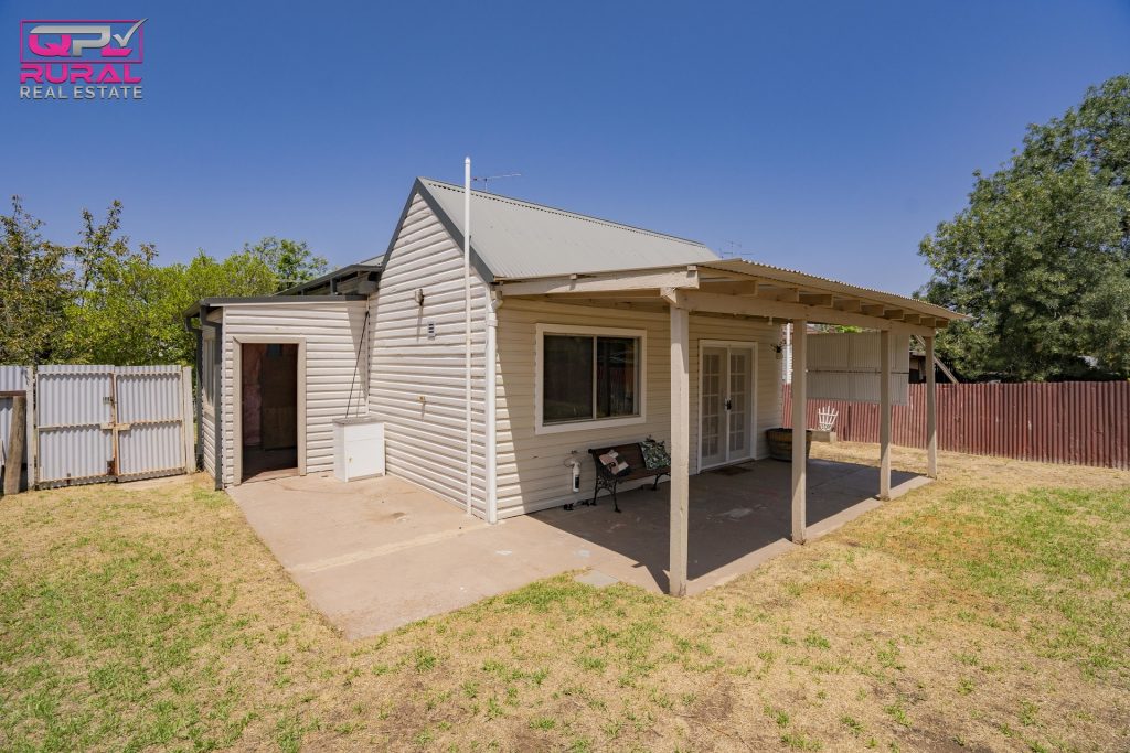 19 Douglas Street, Narrandera NSW 2700 - photo 12