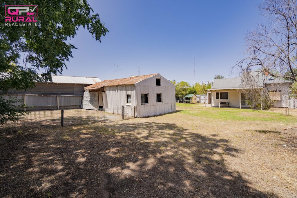 19 Douglas Street, Narrandera NSW 2700 - photo 13