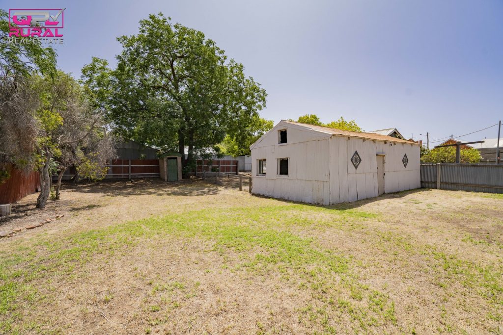 19 Douglas Street, Narrandera NSW 2700 - photo 14
