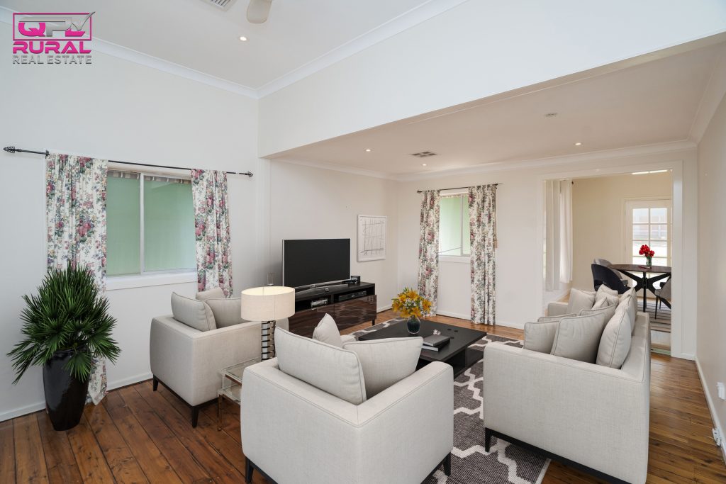19 Douglas Street, Narrandera NSW 2700 - photo 5
