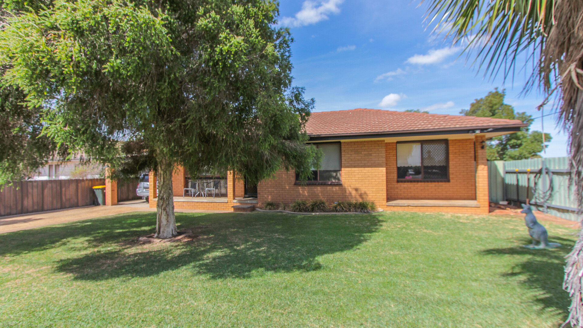 80 Dalgetty Street, Narrandera NSW 2700 - photo 2