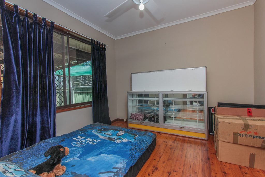 80 Dalgetty Street, Narrandera NSW 2700 - photo 11