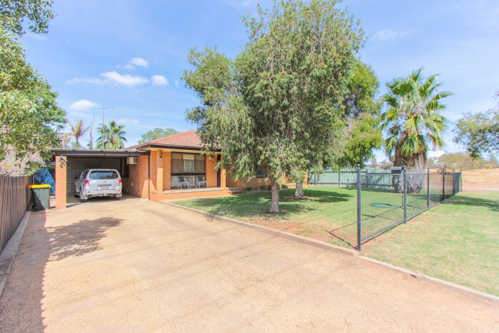 80 Dalgetty Street, Narrandera NSW 2700 - McGrath Riverina