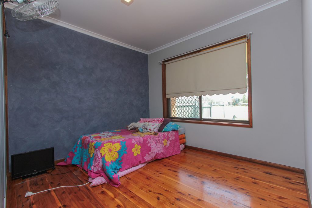 80 Dalgetty Street, Narrandera NSW 2700 - photo 12