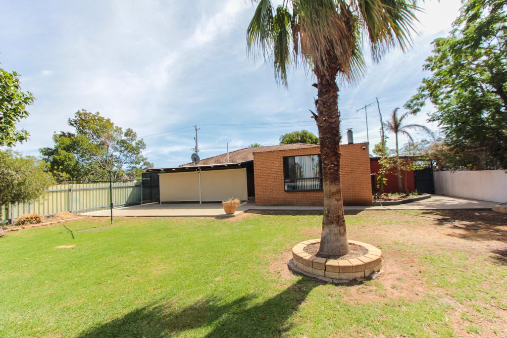 80 Dalgetty Street, Narrandera NSW 2700 - photo 19
