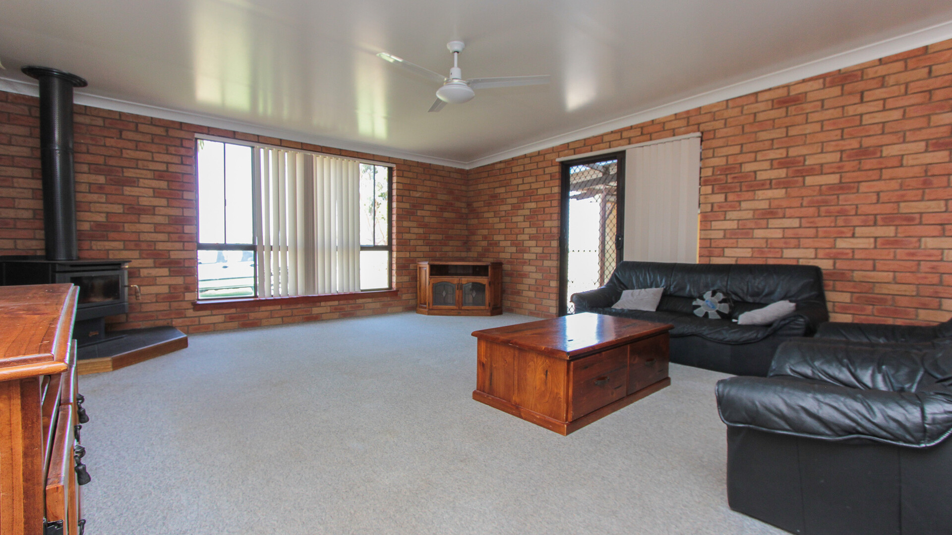 80 Dalgetty Street, Narrandera NSW 2700 - photo 6
