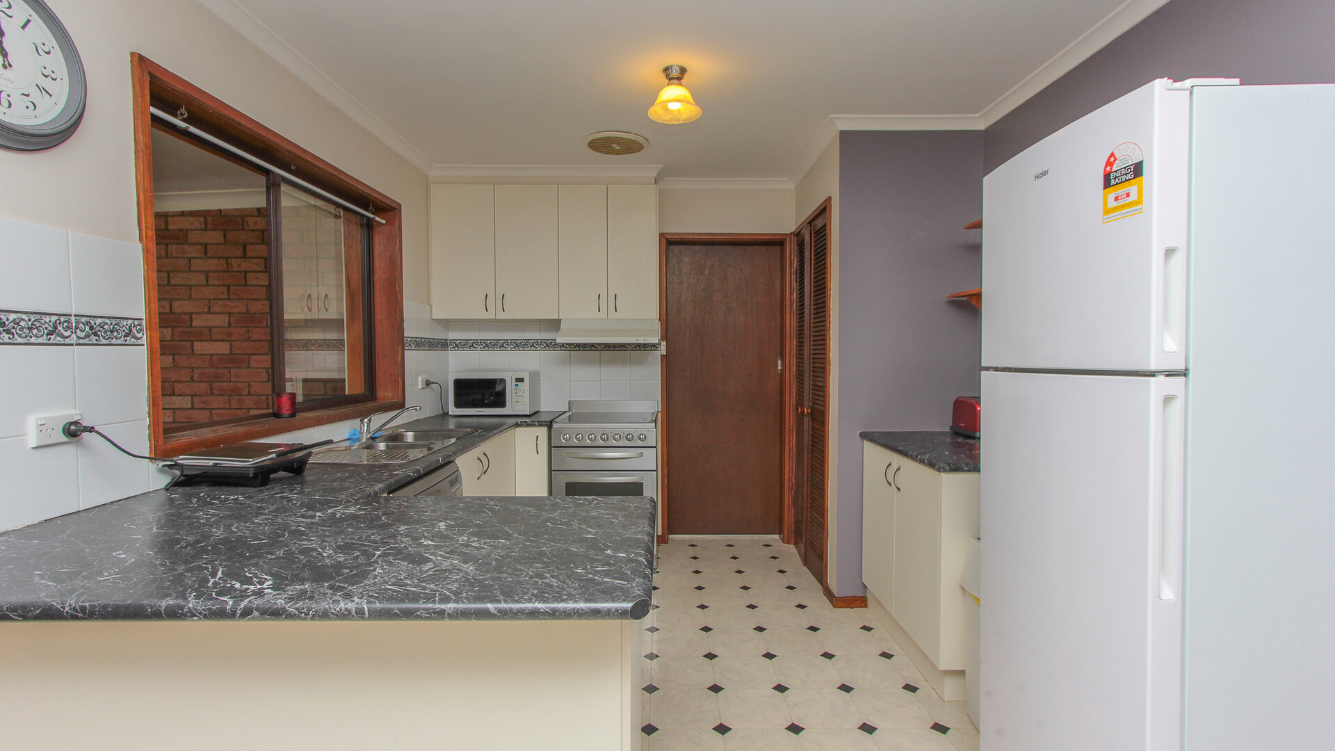 80 Dalgetty Street, Narrandera NSW 2700 - photo 8