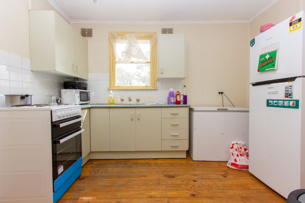 7 Rupert Street, Narrandera NSW 2700 - photo 2