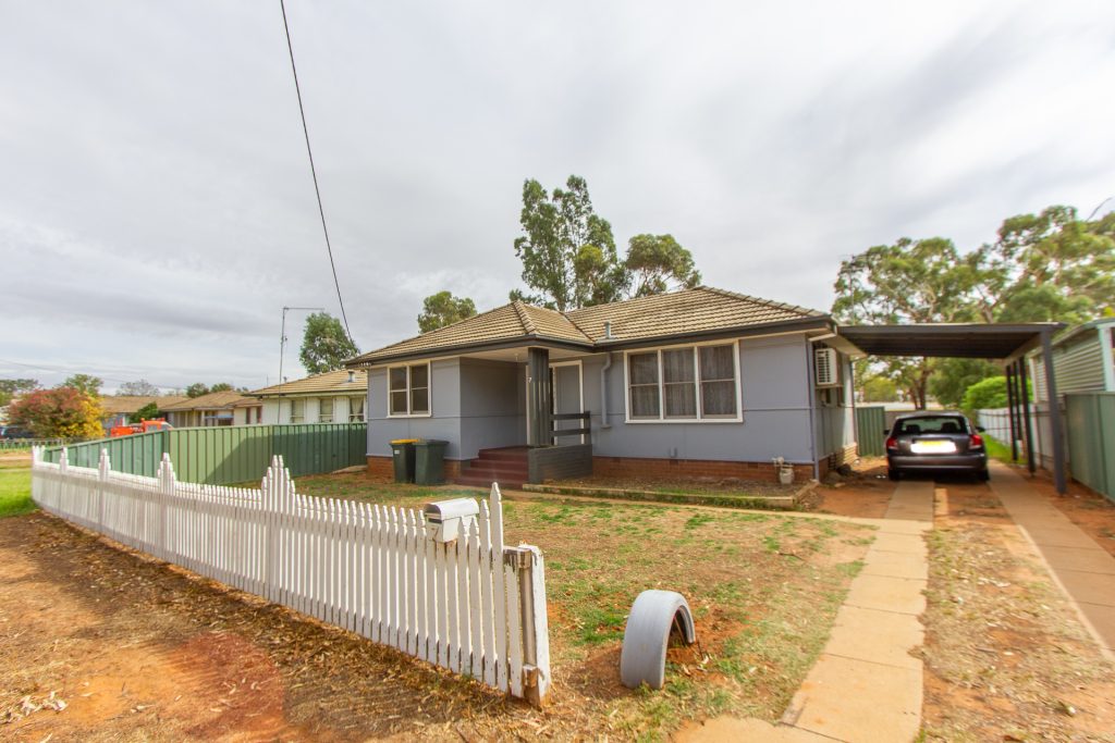 7 Rupert Street, Narrandera NSW 2700 - McGrath Riverina