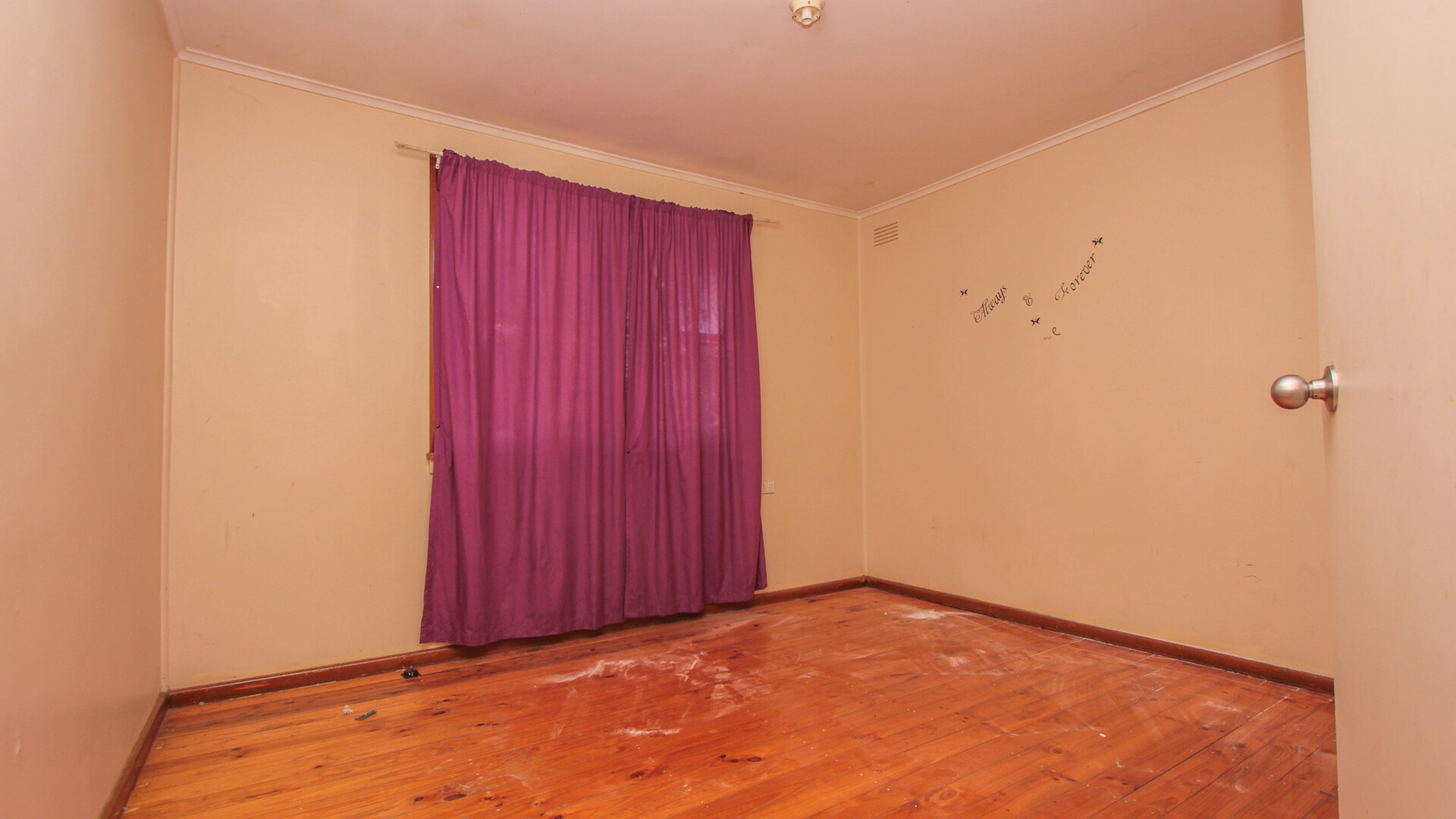 7 Rupert Street, Narrandera NSW 2700 - photo 5