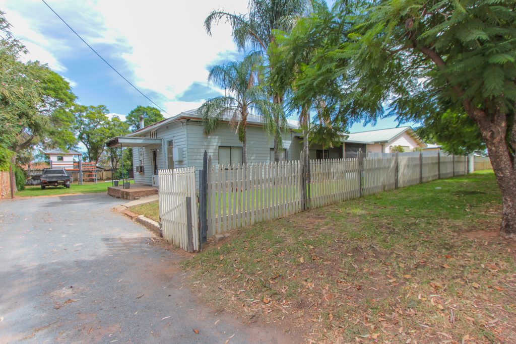 10 Carolan Place, Narrandera NSW 2700 - McGrath Riverina