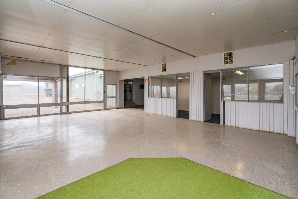 2-20 Red Gum Street, Narrandera NSW 2700 - photo 7