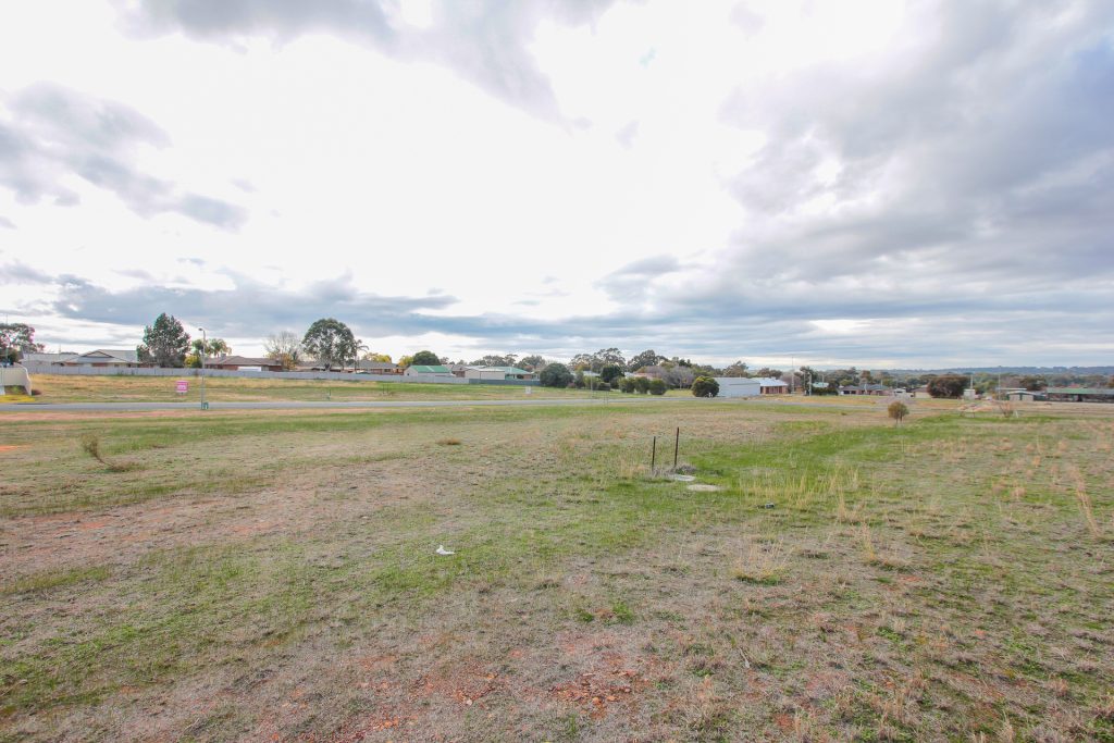Lettie Street, Narrandera NSW 2700 - photo 2