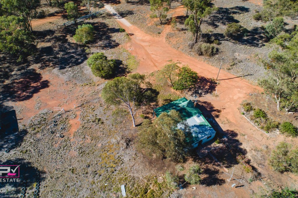 2 Websters Lane, Temora NSW 2666 - photo 15