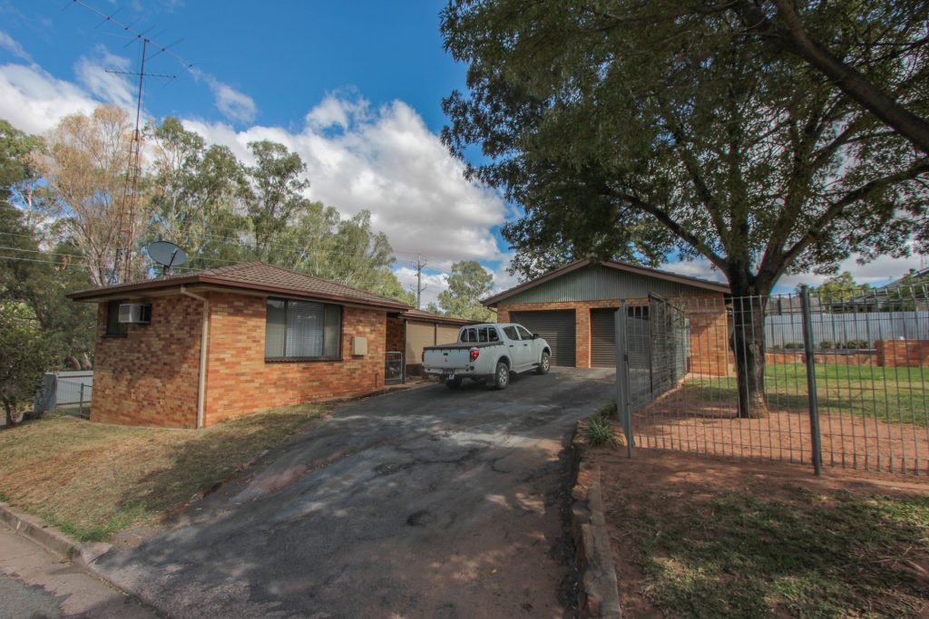 154A Larmer Street, Narrandera NSW 2700 - photo 19