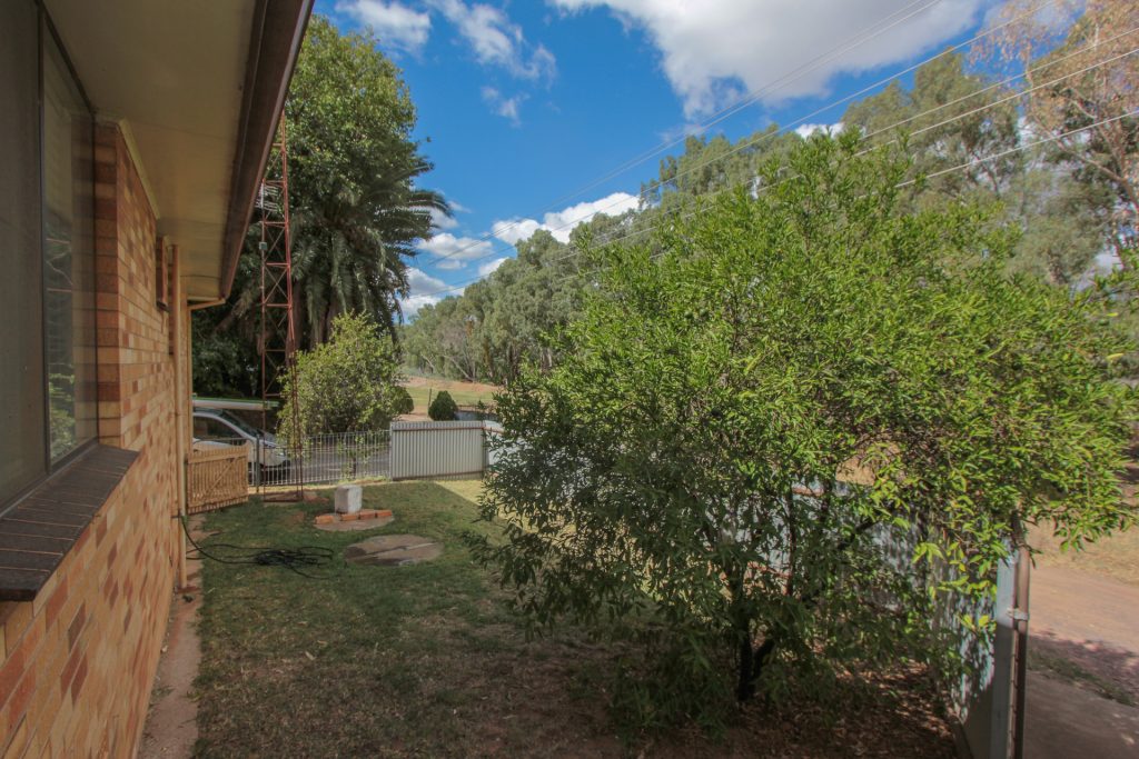 154A Larmer Street, Narrandera NSW 2700 - photo 23