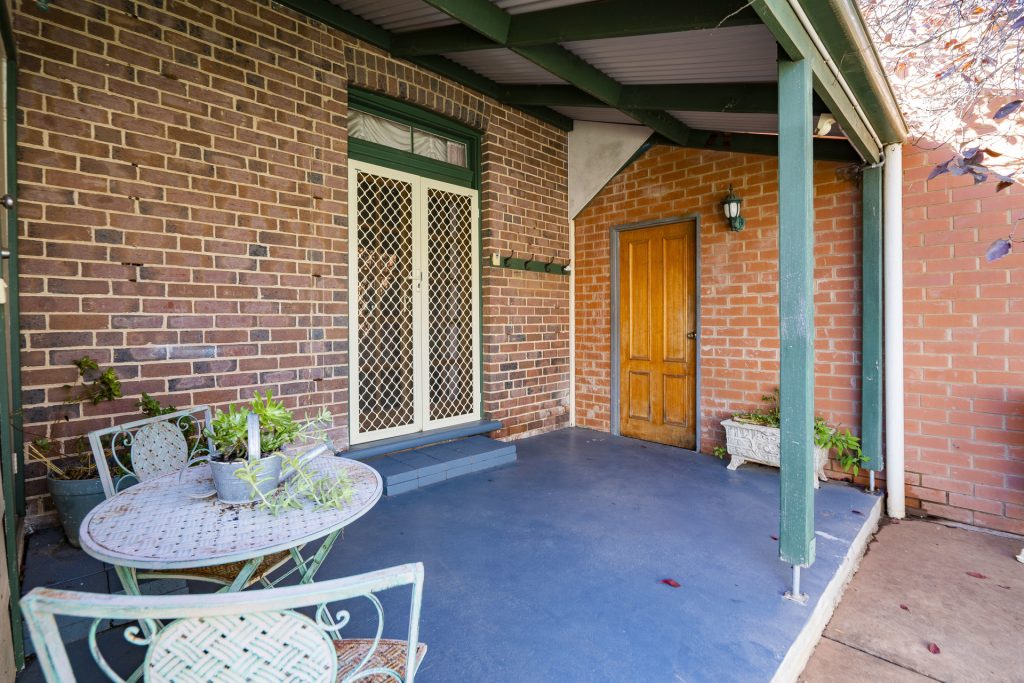142 Aurora Street, Temora NSW 2666 - photo 17