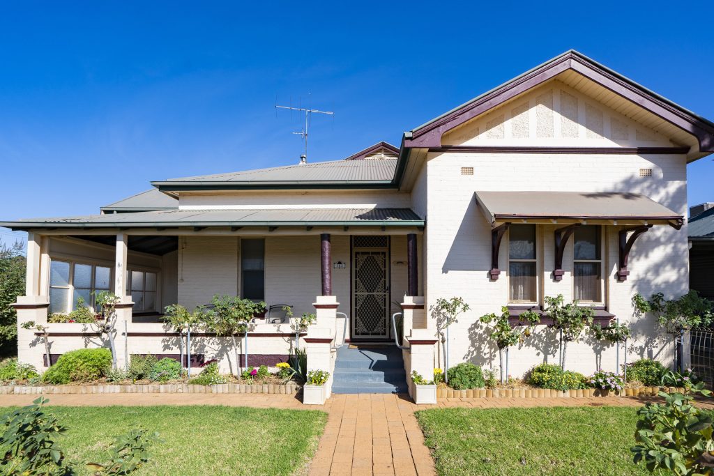 142 Aurora Street, Temora NSW 2666 - photo 22