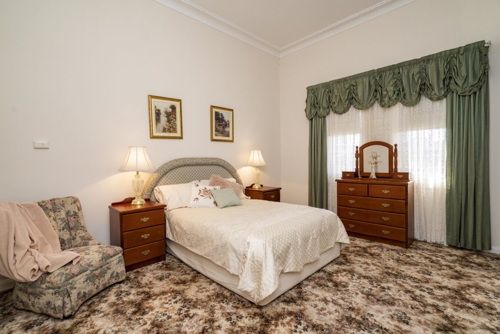 142 Aurora Street, Temora NSW 2666 - photo 6