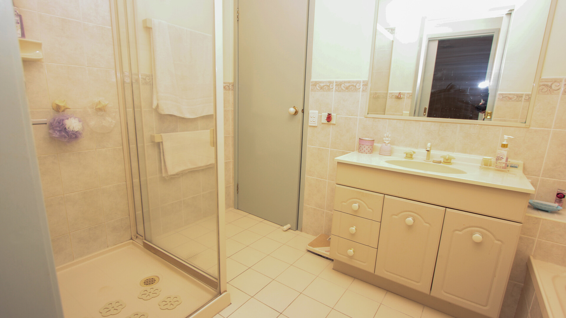89 Larmer Street, Narrandera NSW 2700 - photo 11