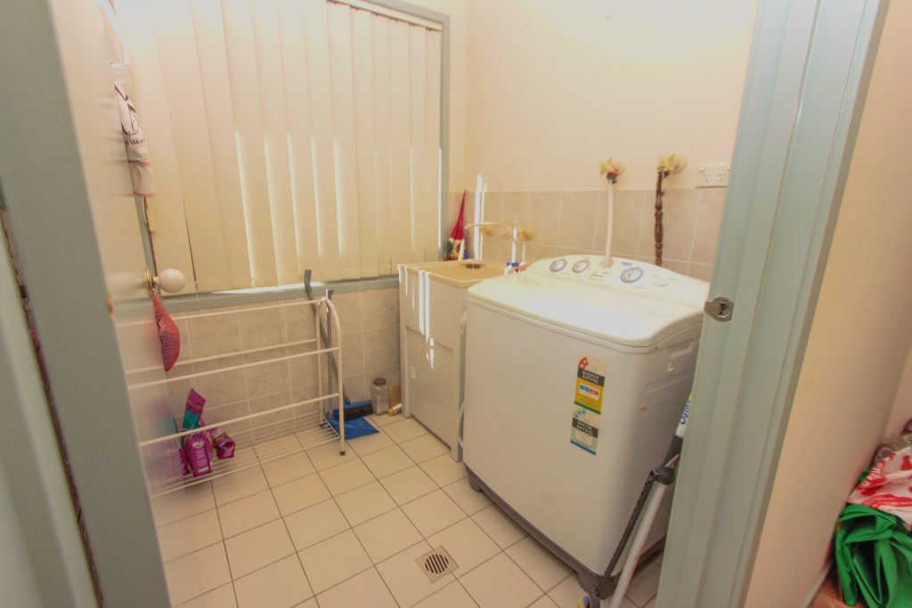 89 Larmer Street, Narrandera NSW 2700 - photo 12