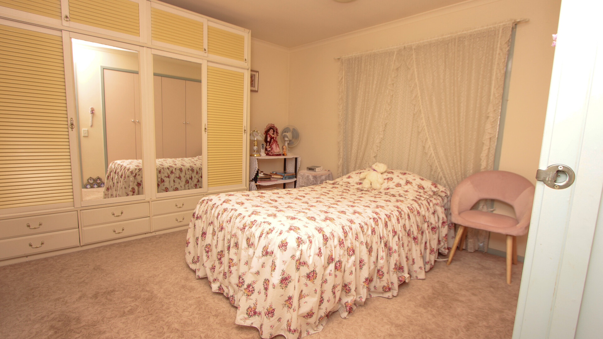 89 Larmer Street, Narrandera NSW 2700 - photo 9