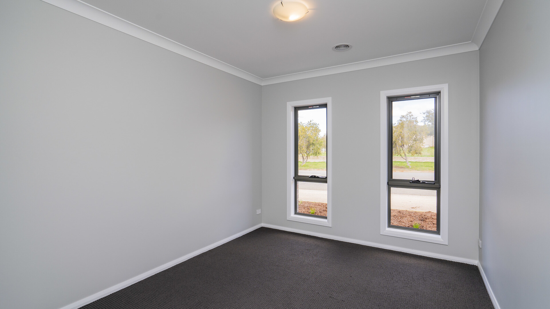20 Racecourse Road, Narrandera NSW 2700 - photo 11
