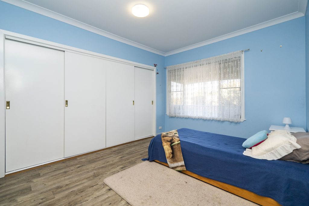 19 Dalgetty Street, Narrandera NSW 2700 - photo 14