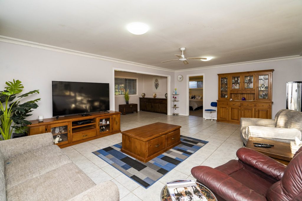 19 Dalgetty Street, Narrandera NSW 2700 - photo 4