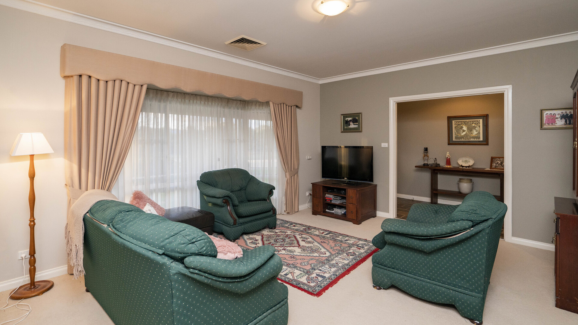 4 Garners Road, Narrandera NSW 2700 - photo 12