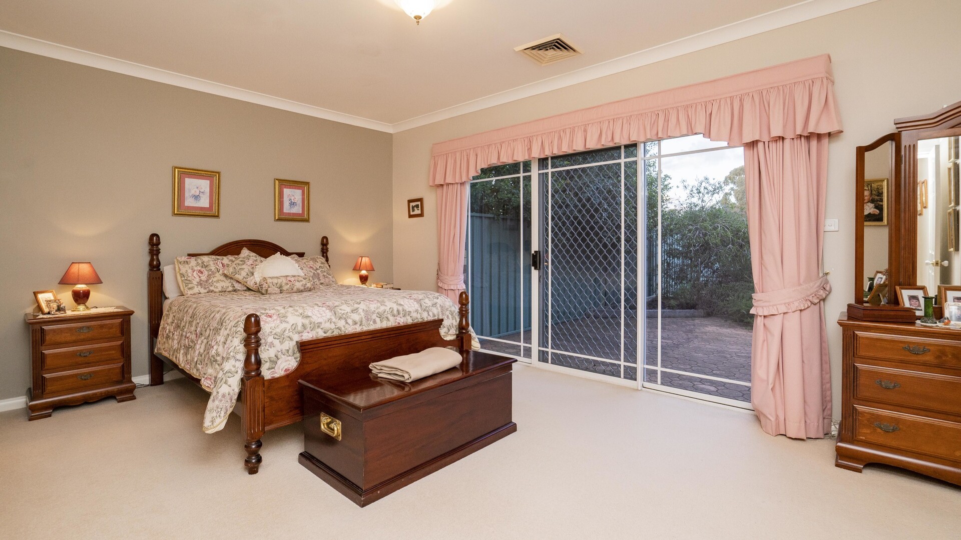 4 Garners Road, Narrandera NSW 2700 - photo 13