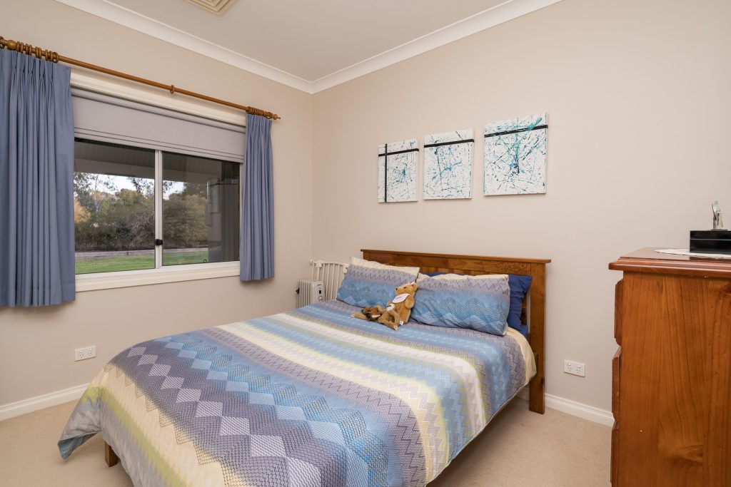 4 Garners Road, Narrandera NSW 2700 - photo 16