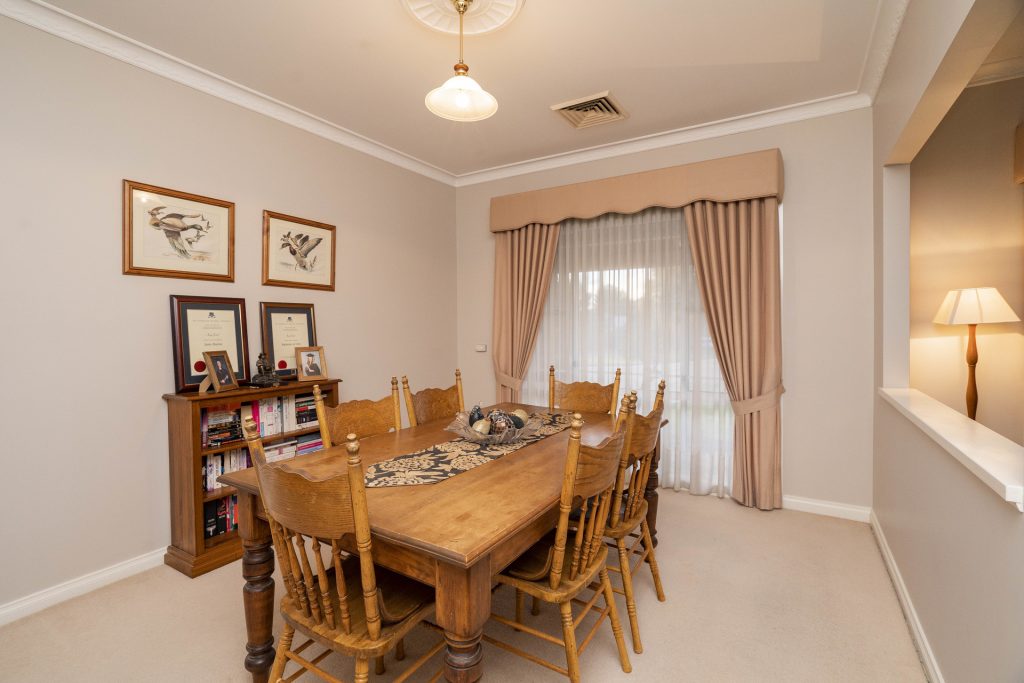 4 Garners Road, Narrandera NSW 2700 - photo 9