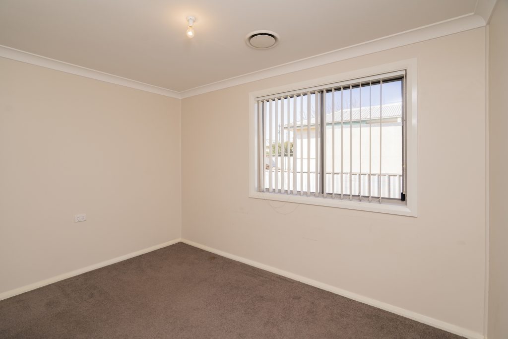 77 Deutcher Street, Temora NSW 2666 - photo 19