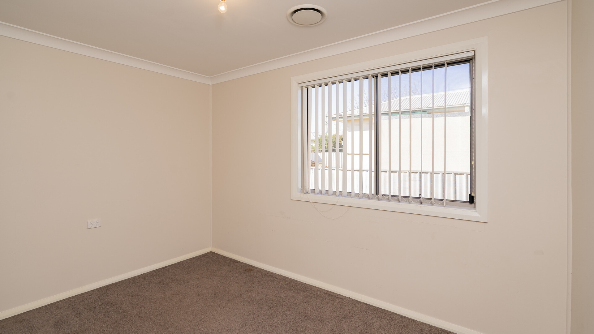 77 Deutcher Street, Temora NSW 2666 - photo 19