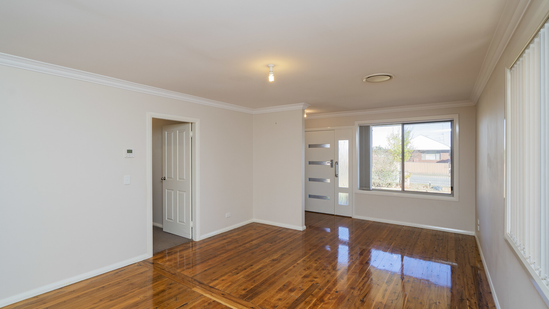 77 Deutcher Street, Temora NSW 2666 - photo 6