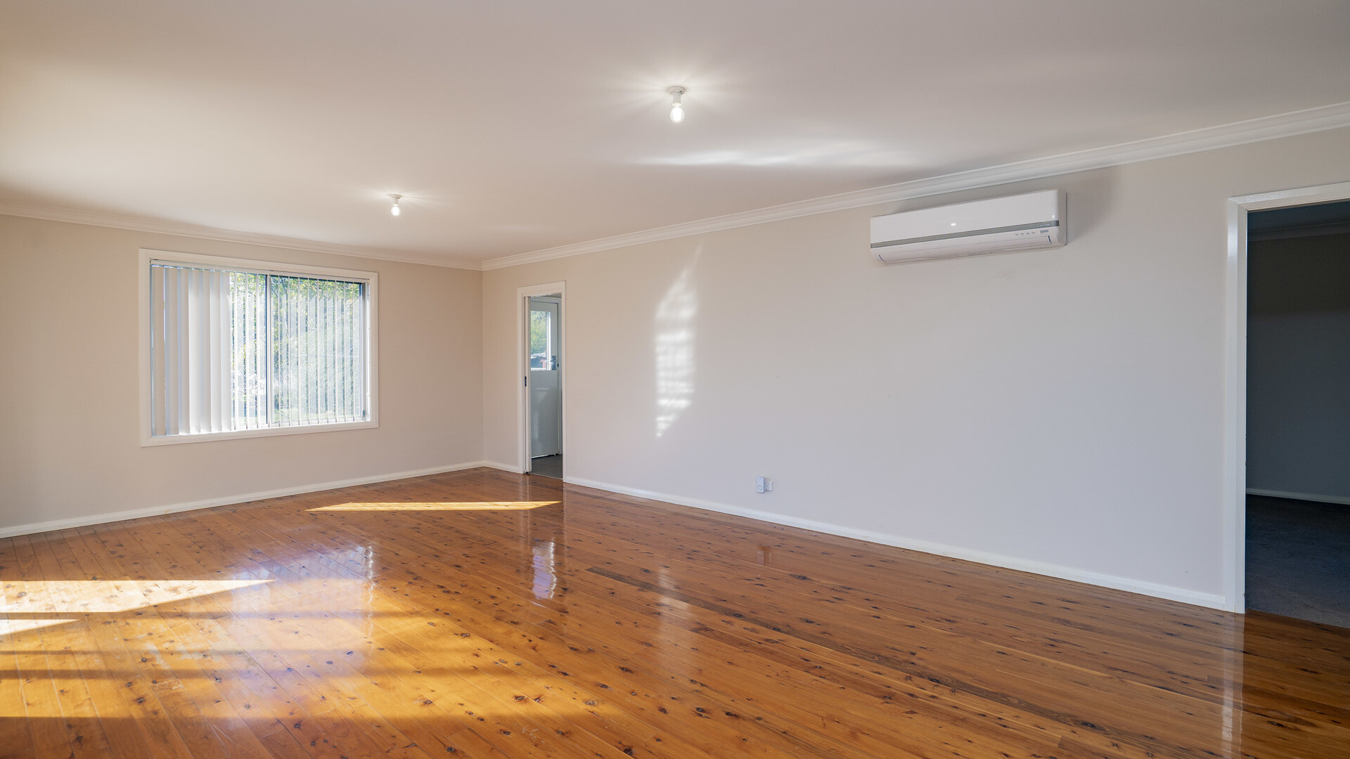 77 Deutcher Street, Temora NSW 2666 - photo 10