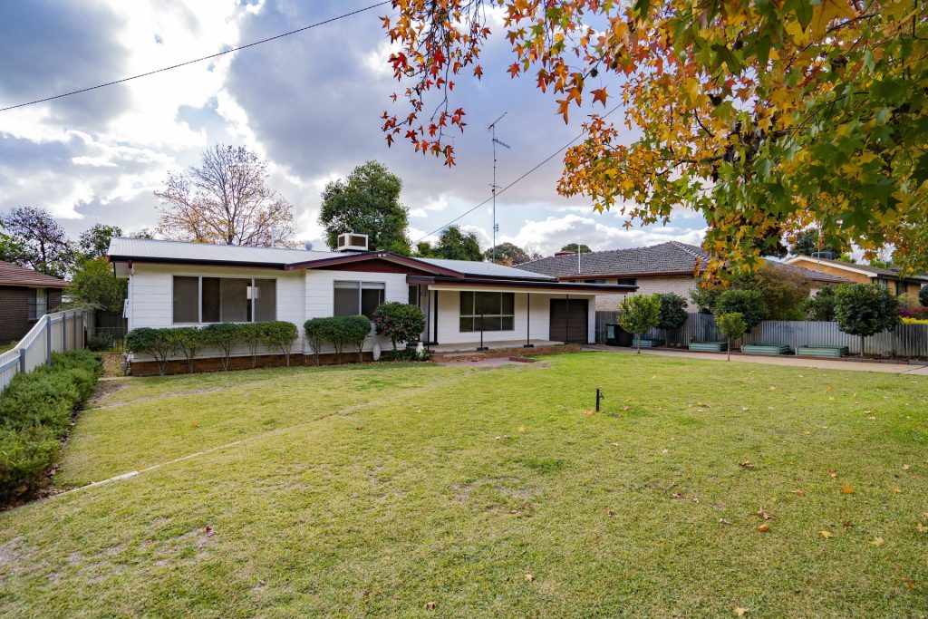 18 Broad Street, Narrandera NSW 2700 - photo 24