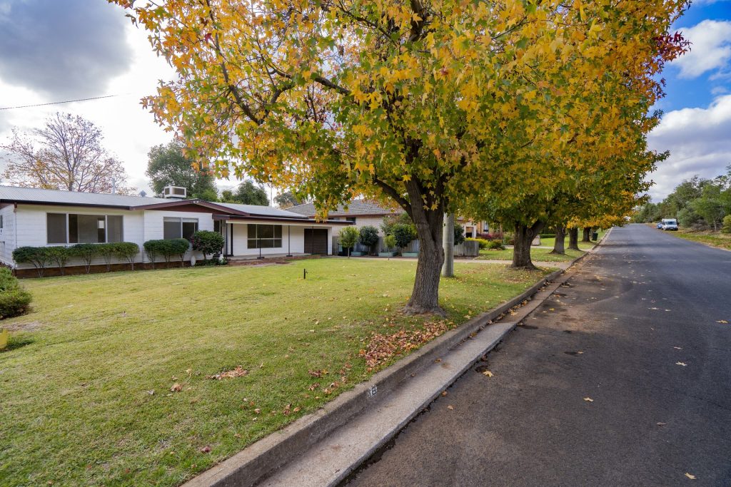 18 Broad Street, Narrandera NSW 2700 - photo 25