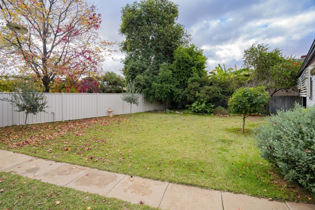 18 Broad Street, Narrandera NSW 2700 - photo 26