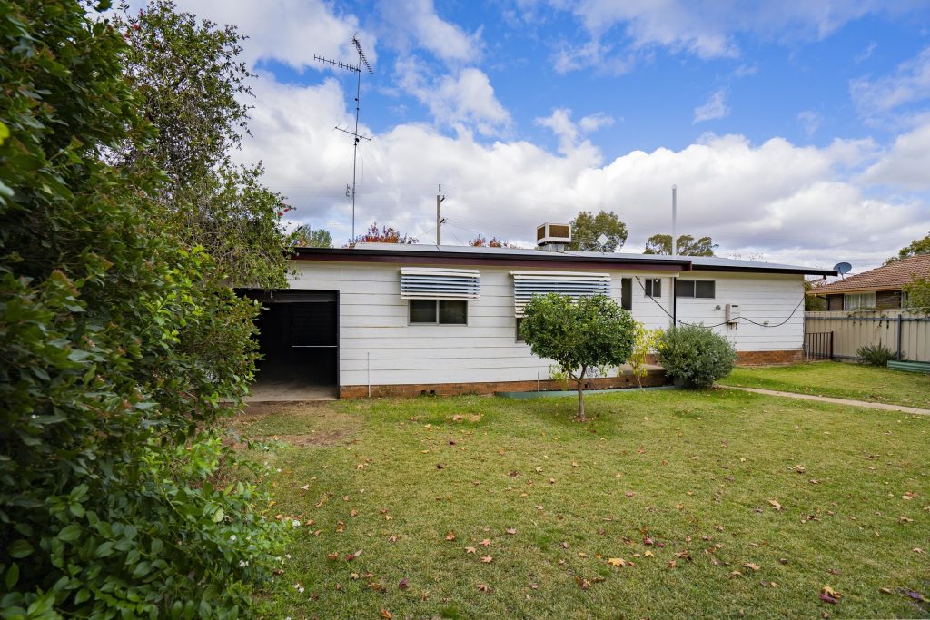 18 Broad Street, Narrandera NSW 2700 - photo 27