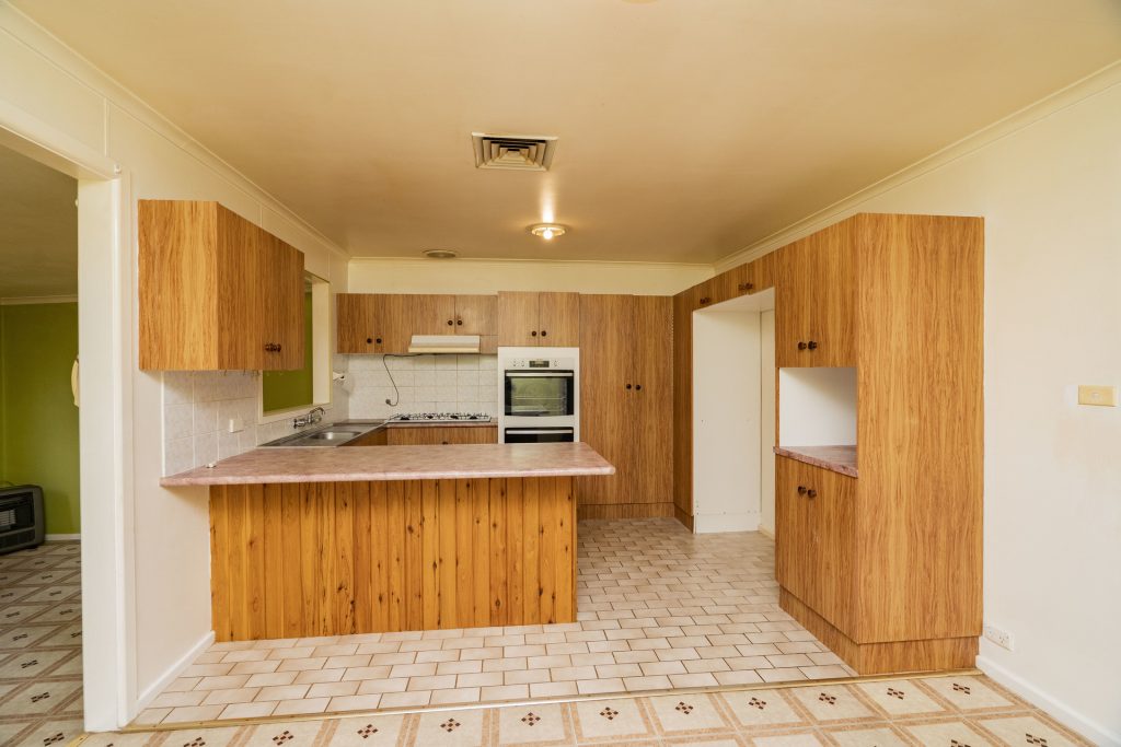 18 Broad Street, Narrandera NSW 2700 - photo 7