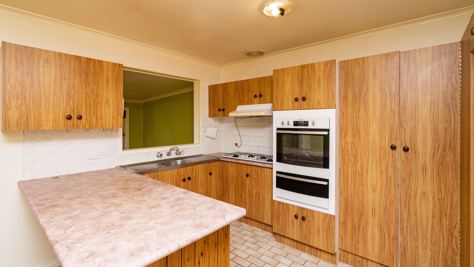 18 Broad Street, Narrandera NSW 2700 - photo 9