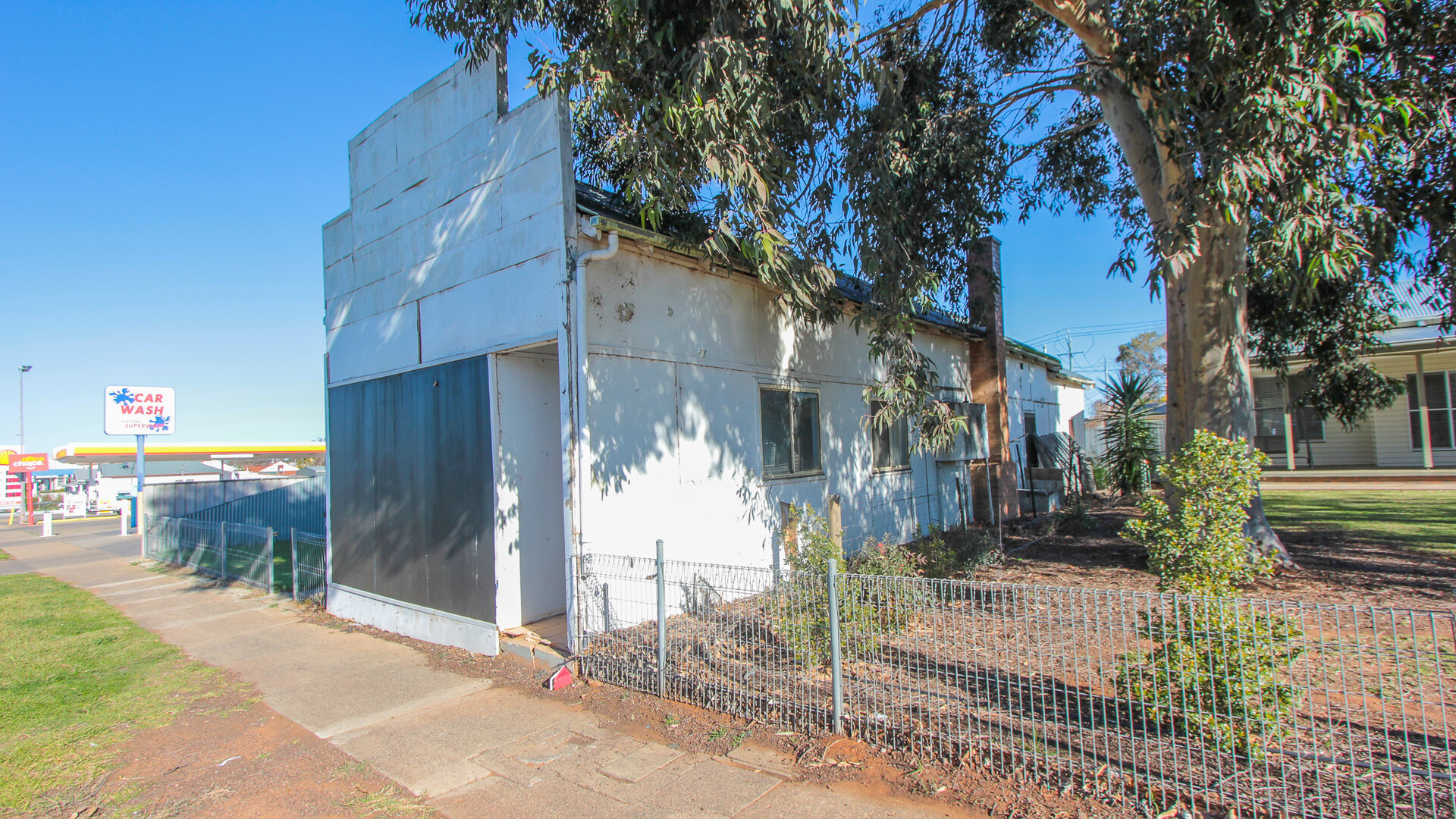 88 & 90 Kurrajong Avenue, Leeton NSW 2705 - photo 9