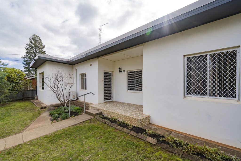 85 Douglas Street, Narrandera NSW 2700 - photo 18