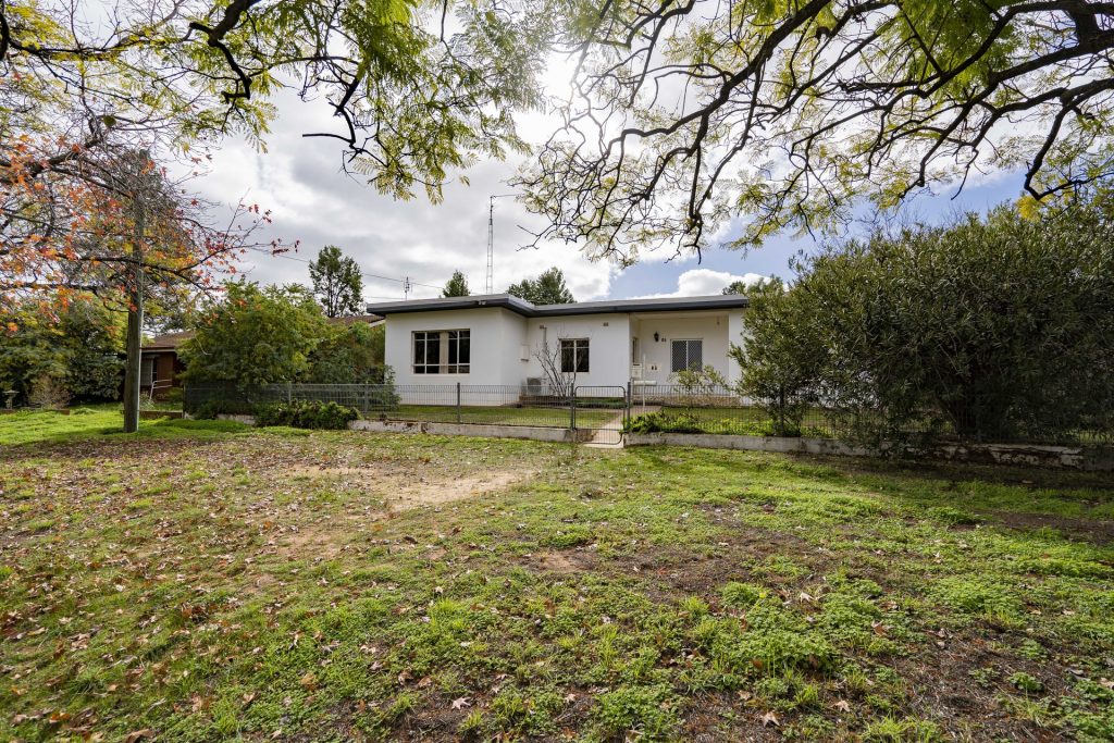 85 Douglas Street, Narrandera NSW 2700 - photo 19