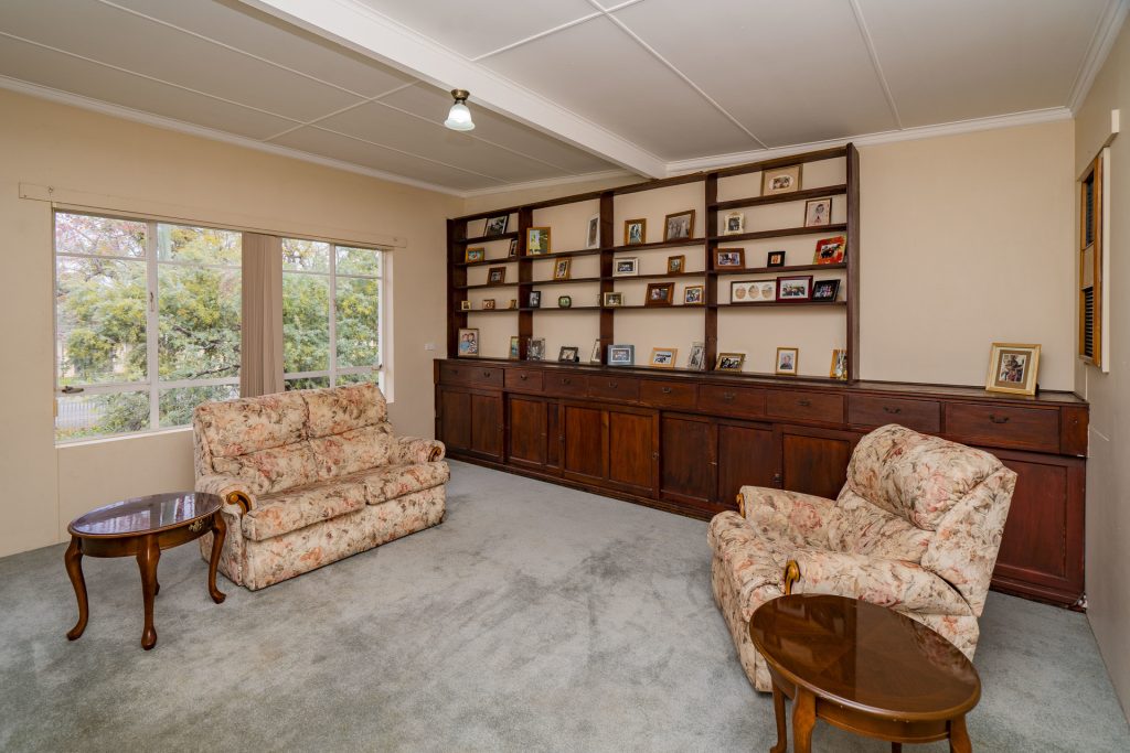 85 Douglas Street, Narrandera NSW 2700 - photo 4