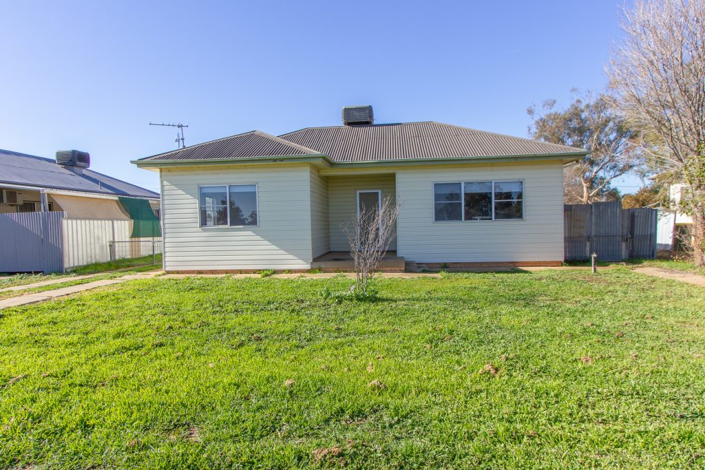 38 Progress Street, Yanco NSW 2703 - photo 8