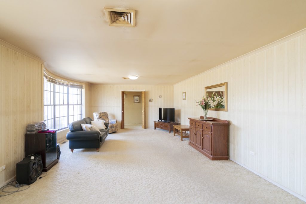 22 Broad Street, Narrandera NSW 2700 - photo 12