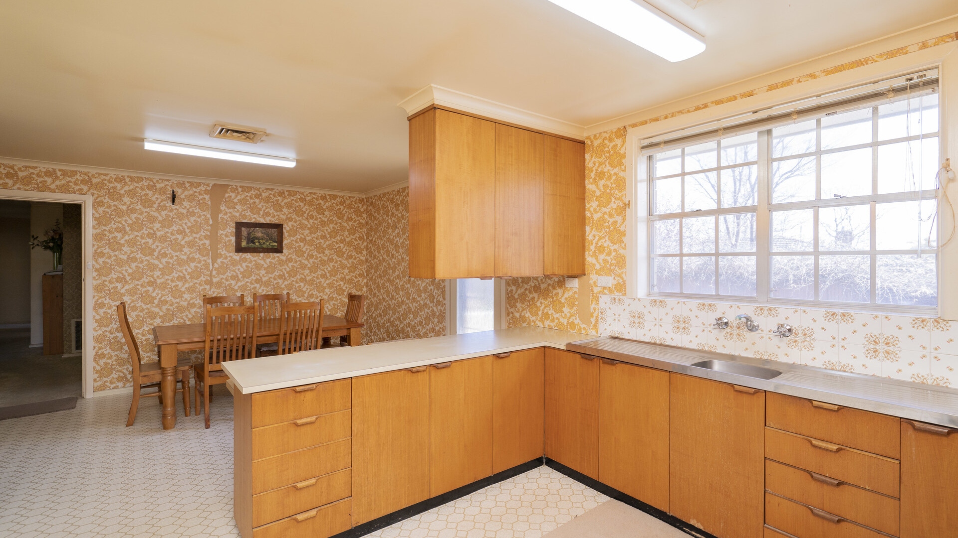 22 Broad Street, Narrandera NSW 2700 - photo 4